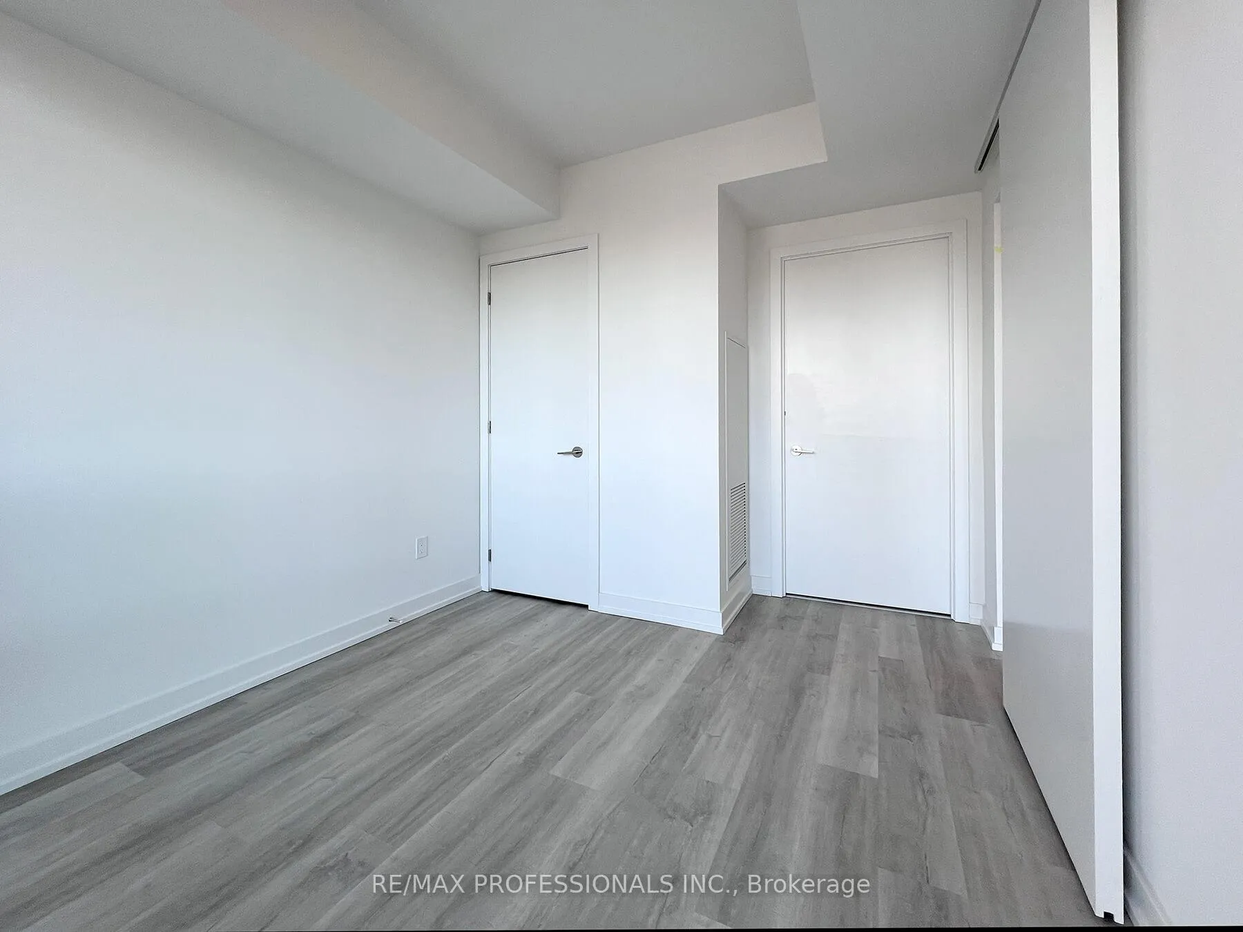 Photo 12 of Unit 411, 28 Eastern Avenue, Toronto, Moss Park — HOMEH