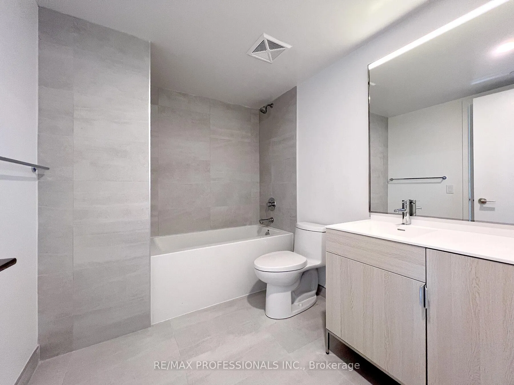 Photo 14 of Unit 411, 28 Eastern Avenue, Toronto, Moss Park — HOMEH