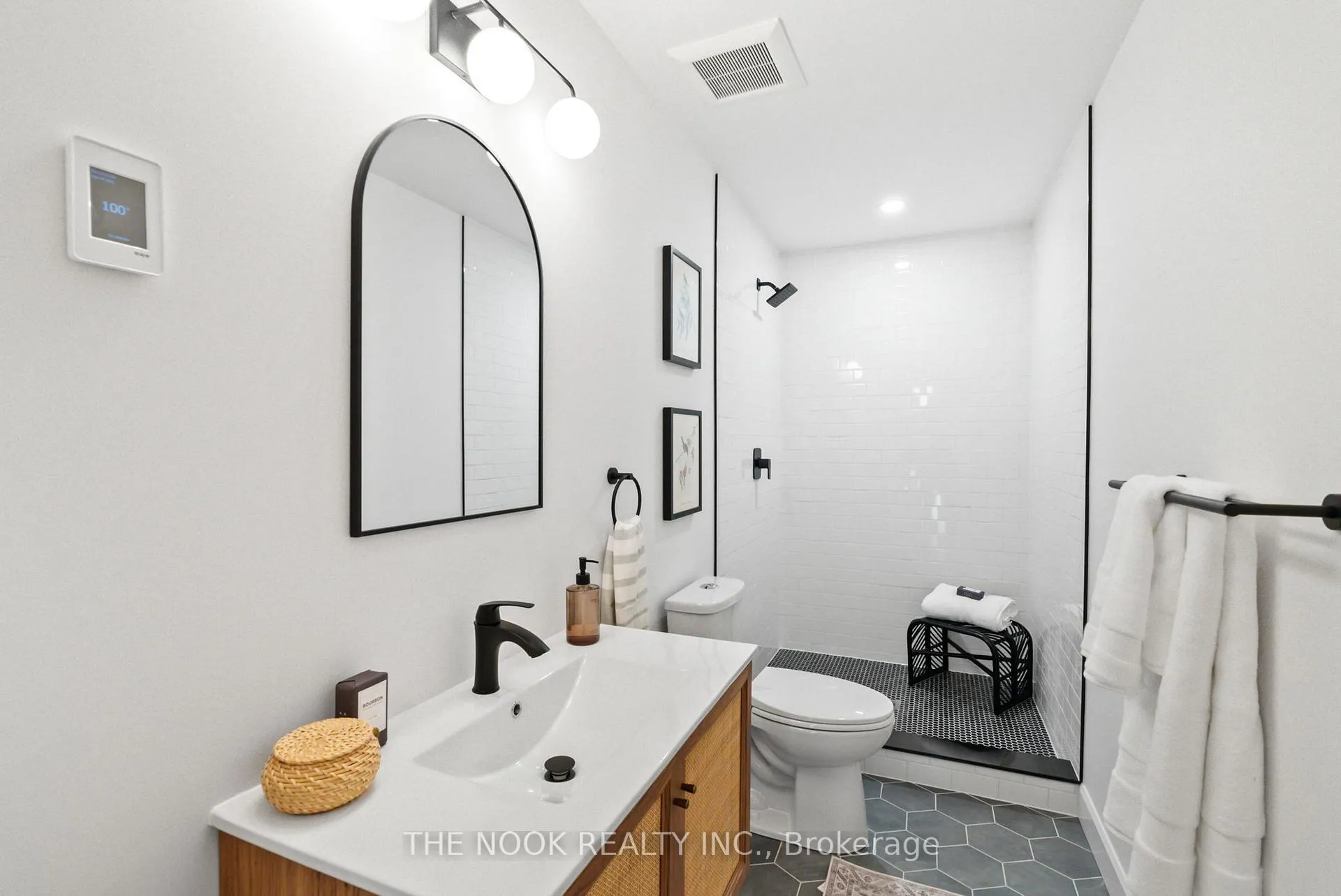 Photo 27 of 41 Hillview Road, Brighton, Rural Brighton — HOMEH