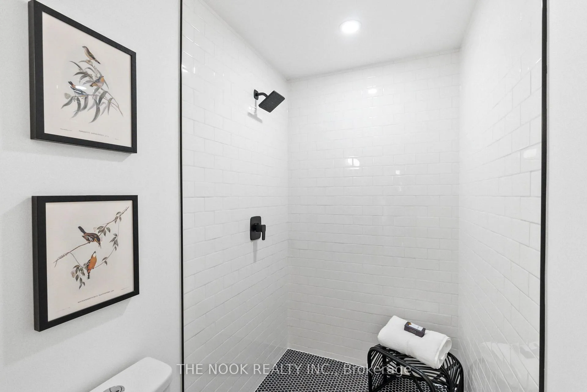 Photo 29 of 41 Hillview Road, Brighton, Rural Brighton — HOMEH