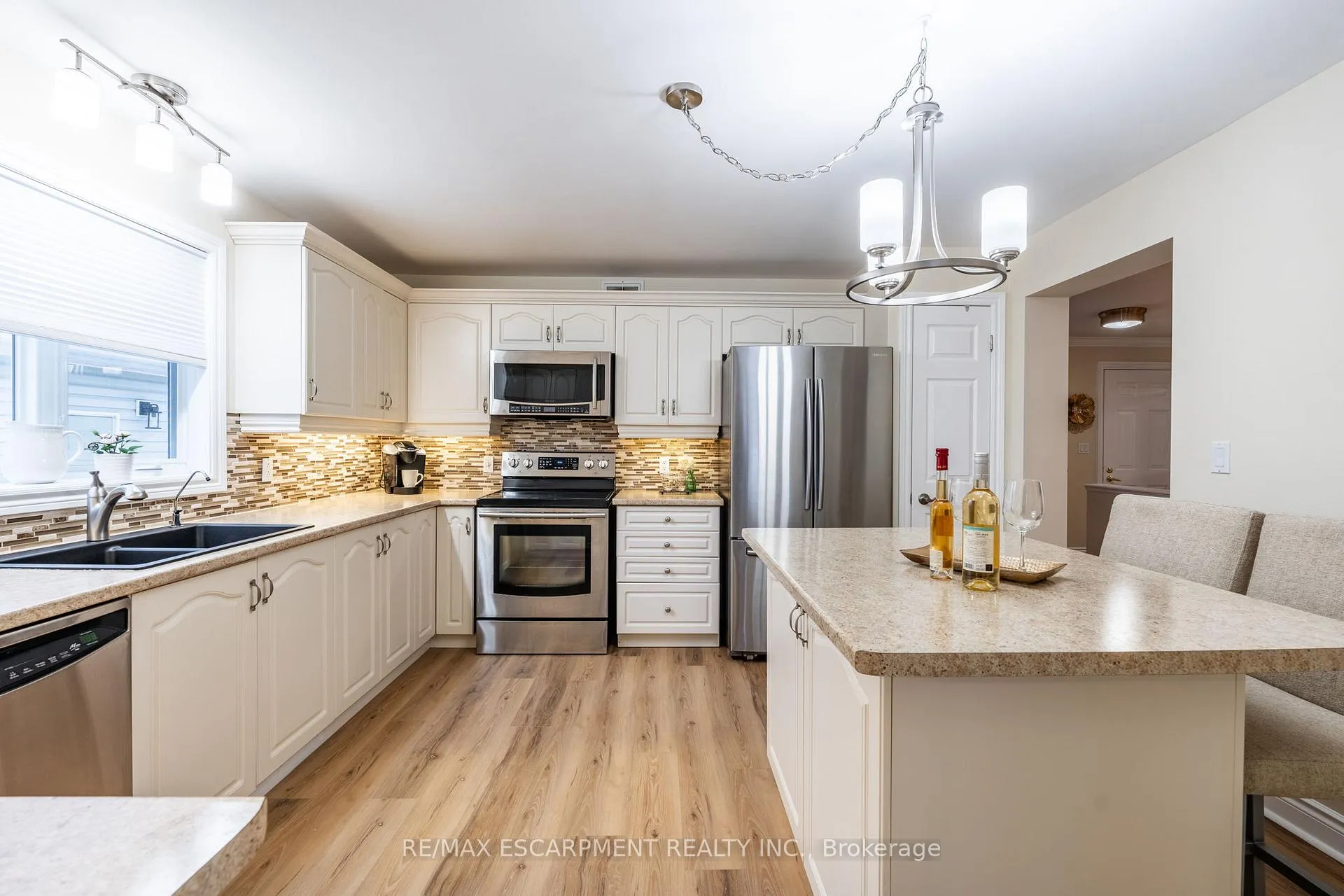 Photo 22 of 120 Glenariff Drive, Hamilton, Rural Flamborough — HOMEH