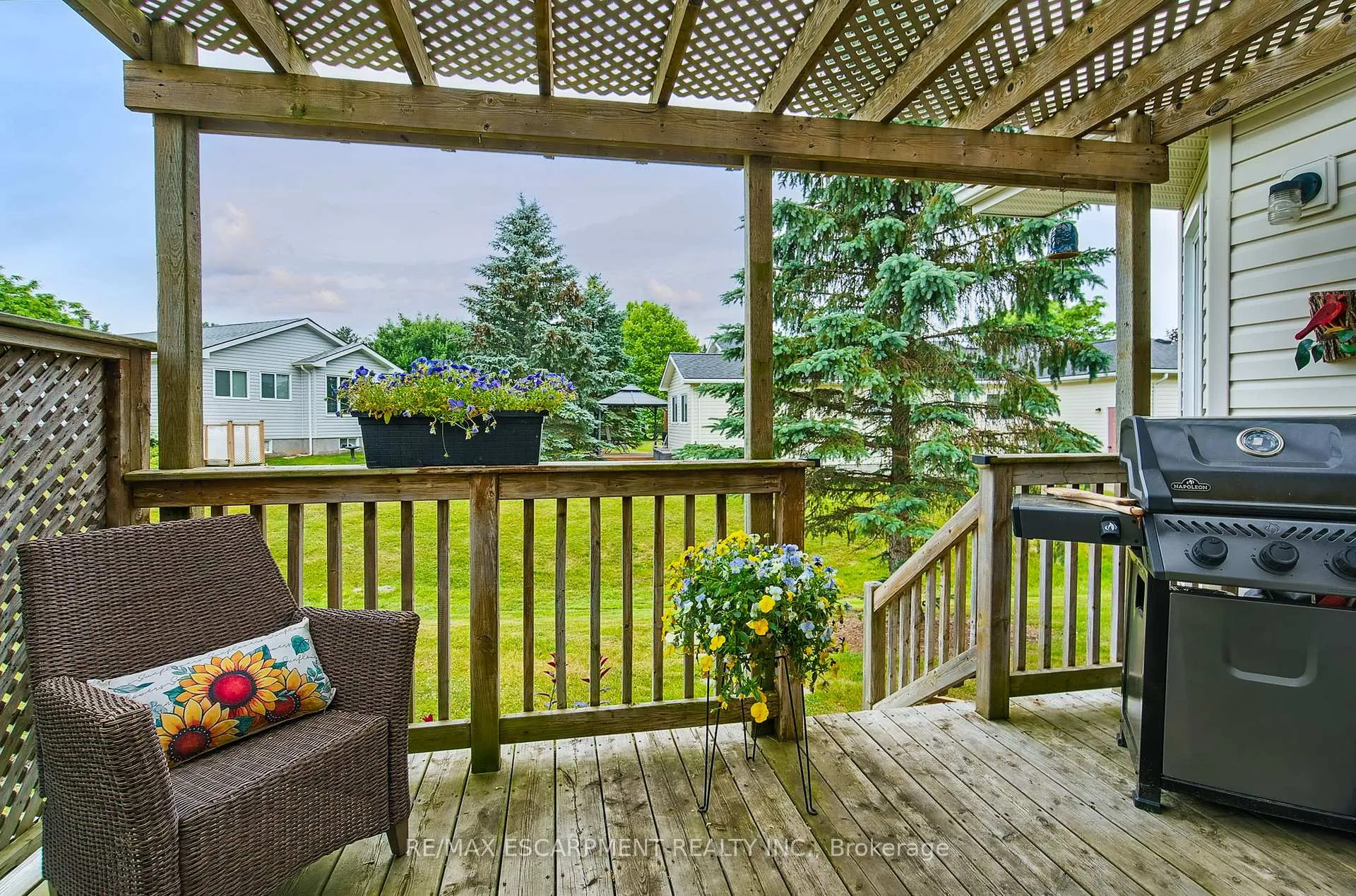 Photo 39 of 120 Glenariff Drive, Hamilton, Rural Flamborough — HOMEH