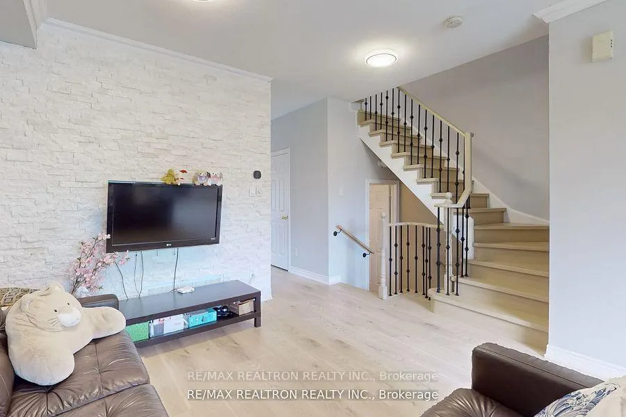 Photo 5 of 110 Riverlands Avenue, Markham, Cornell — HOMEH