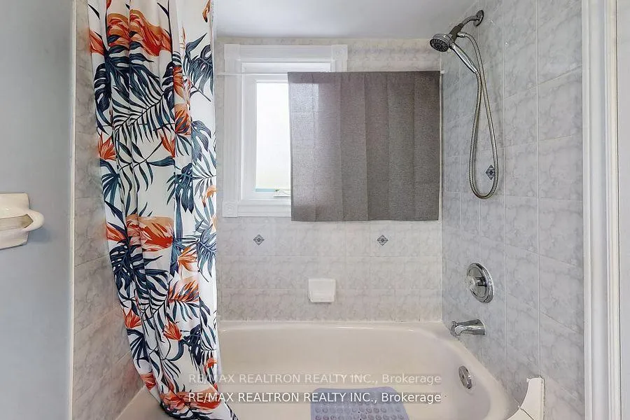 Photo 16 of 110 Riverlands Avenue, Markham, Cornell — HOMEH