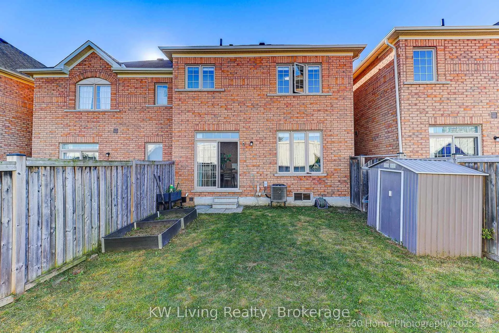 Photo 2 of 157 Hammersly Boulevard, Markham, Wismer — HOMEH