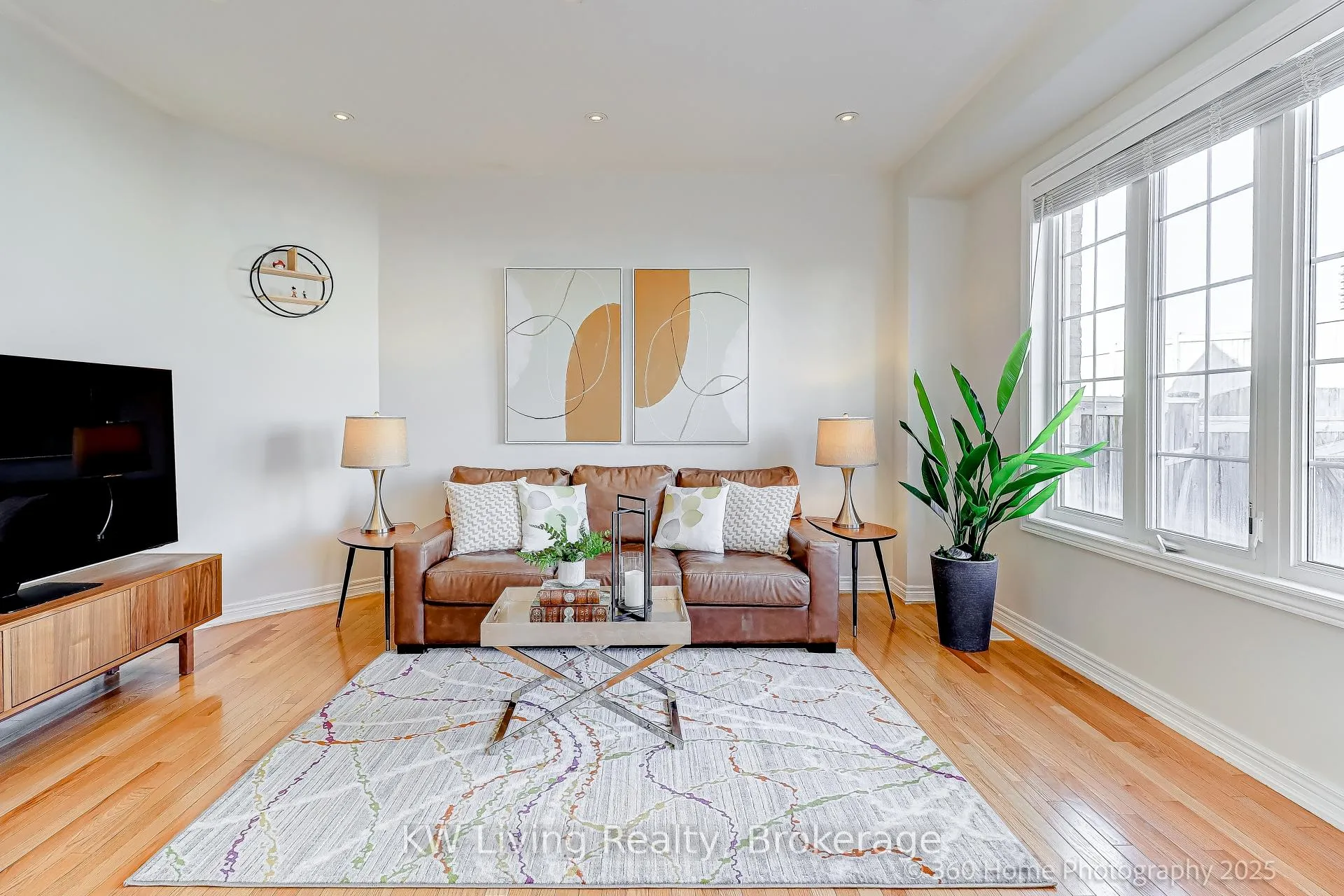 Photo 3 of 157 Hammersly Boulevard, Markham, Wismer — HOMEH