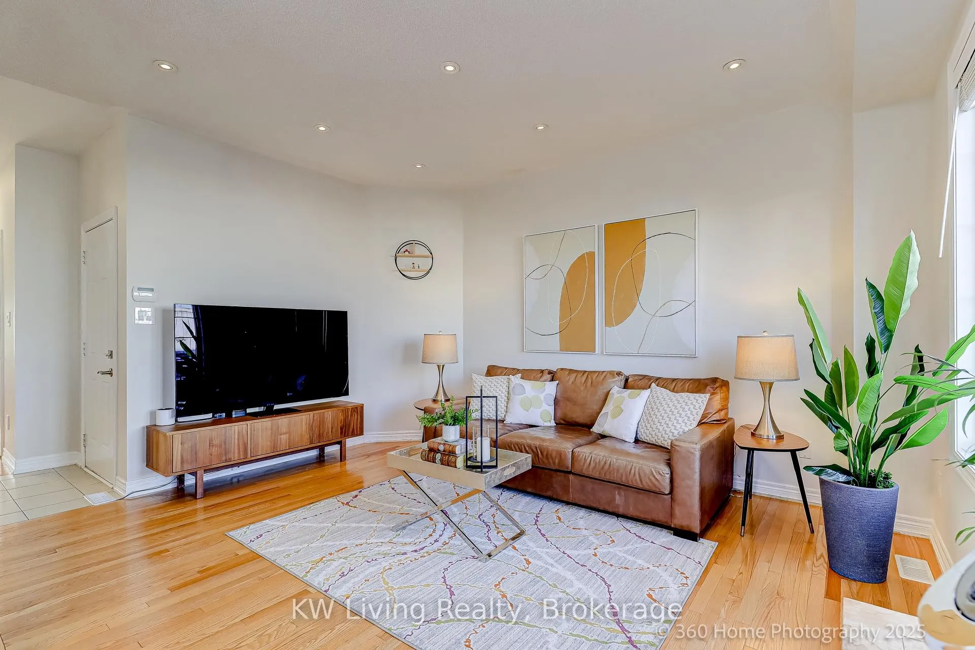 Photo 5 of 157 Hammersly Boulevard, Markham, Wismer — HOMEH