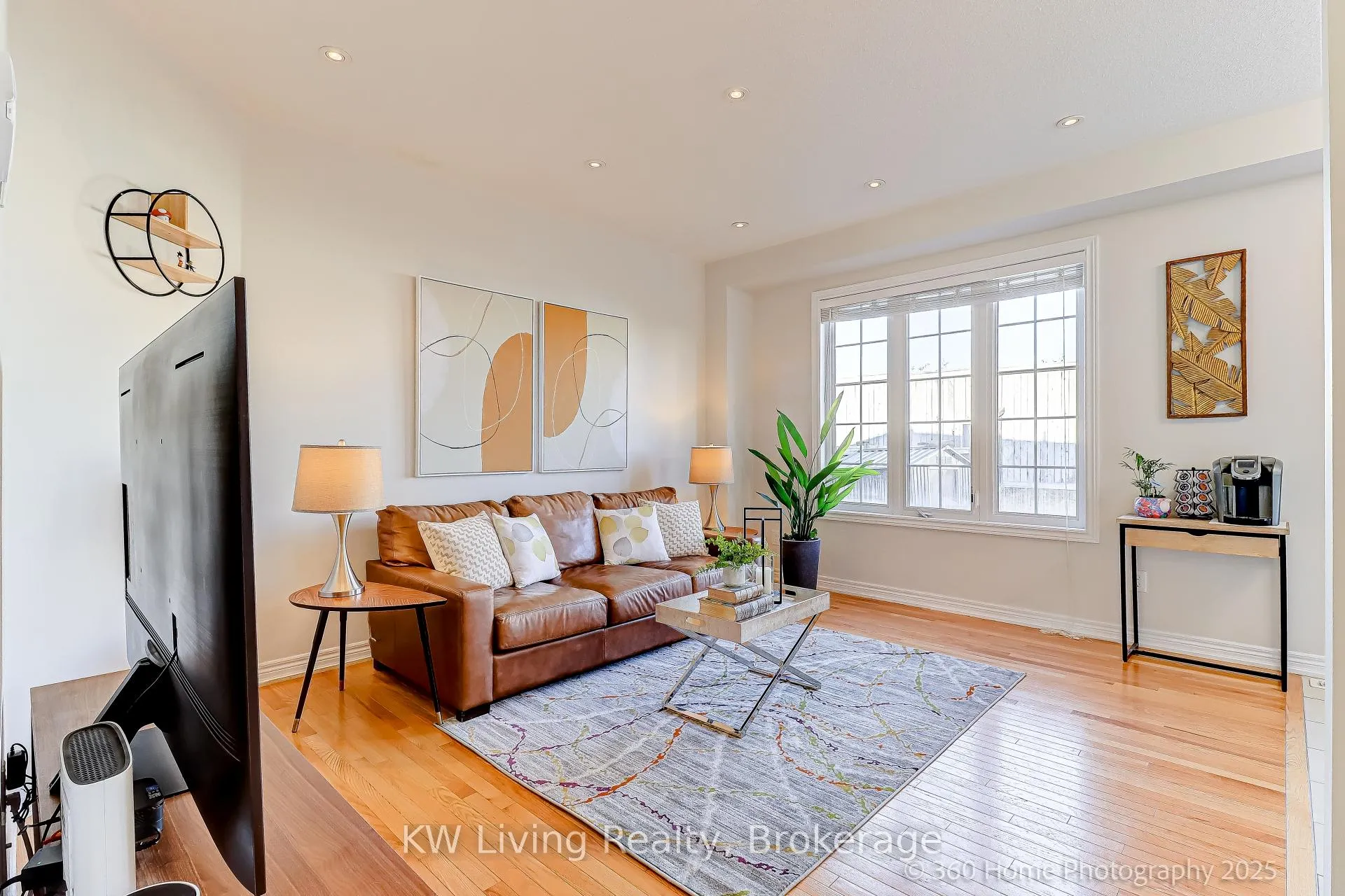 Photo 8 of 157 Hammersly Boulevard, Markham, Wismer — HOMEH