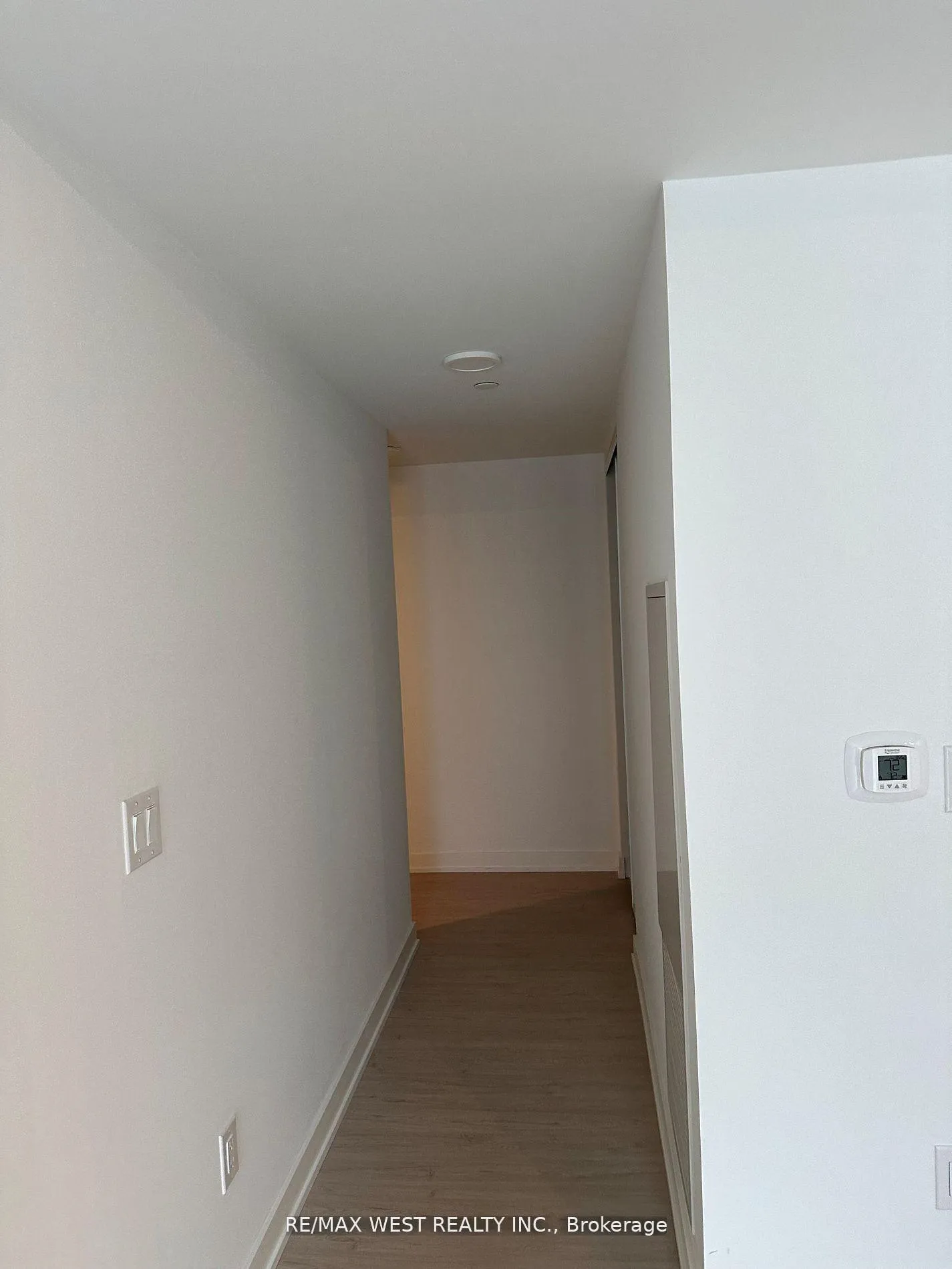 Photo 2 of Unit 805, 65 Mutual Street E, Toronto, Church-Yonge Corridor — HOMEH