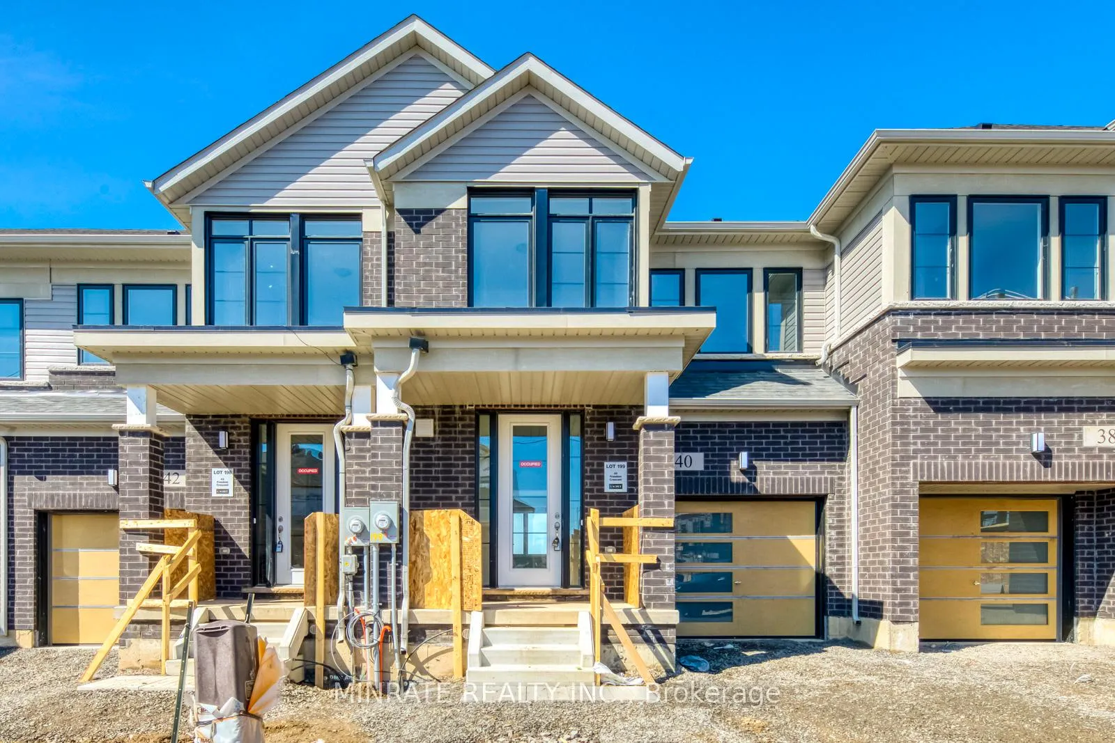 Front of 40 Freedom Crescent