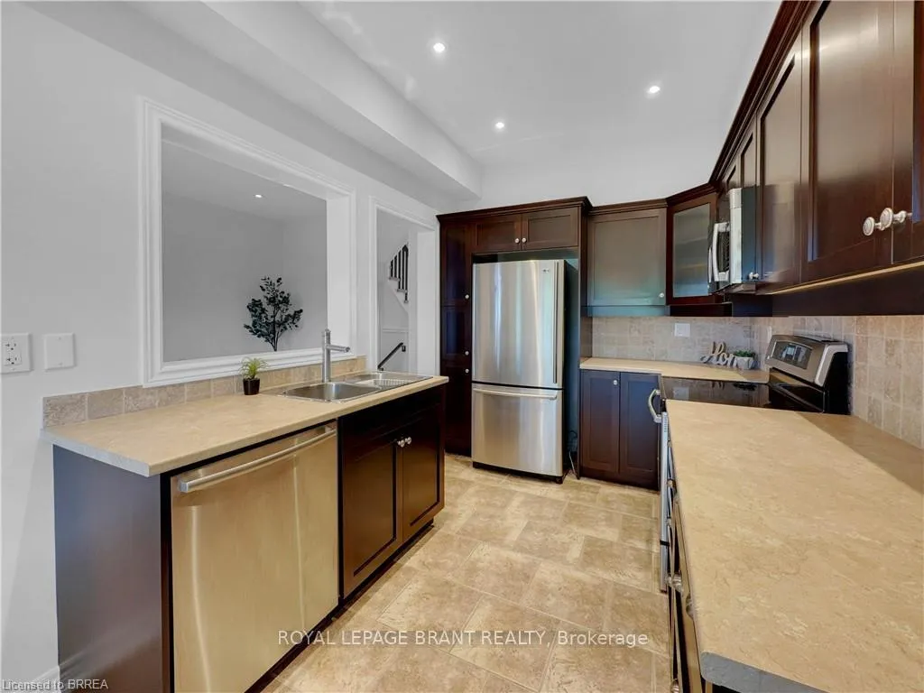 Photo 4 of 58 Myers Lane, Hamilton, Ancaster — HOMEH