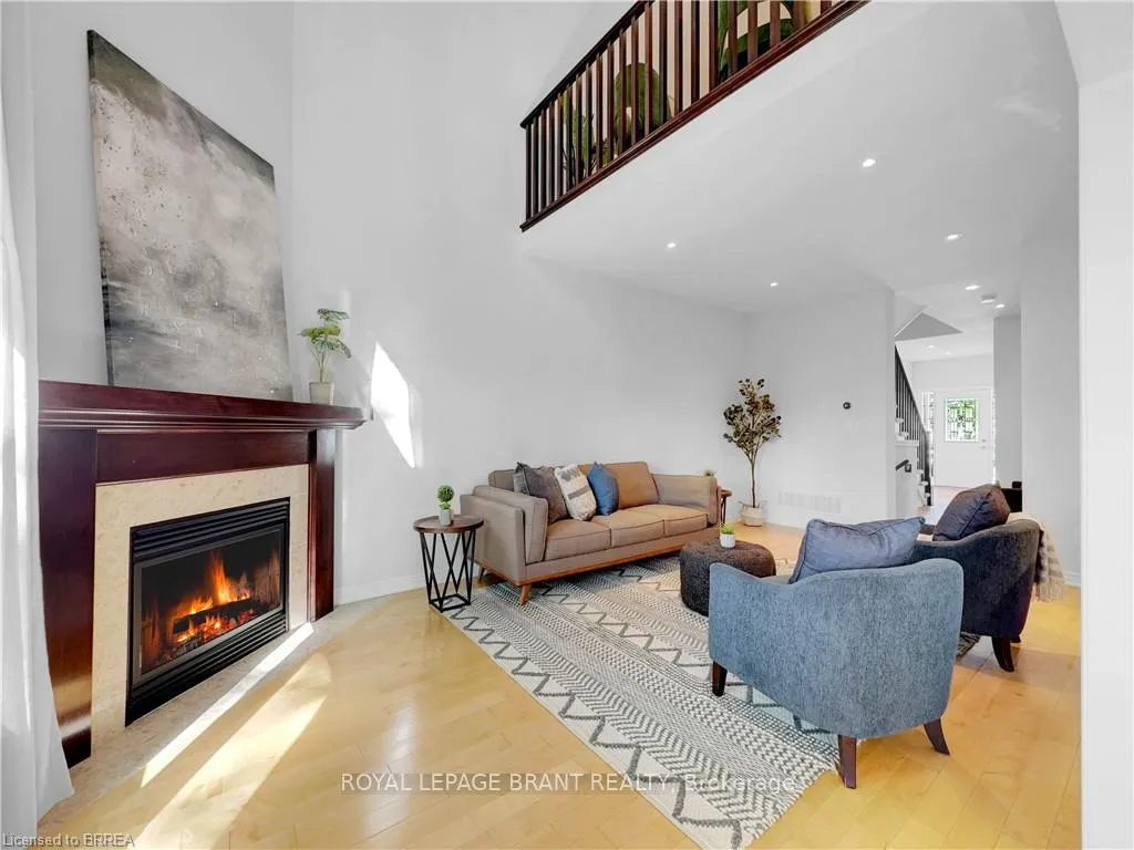 Photo 5 of 58 Myers Lane, Hamilton, Ancaster — HOMEH