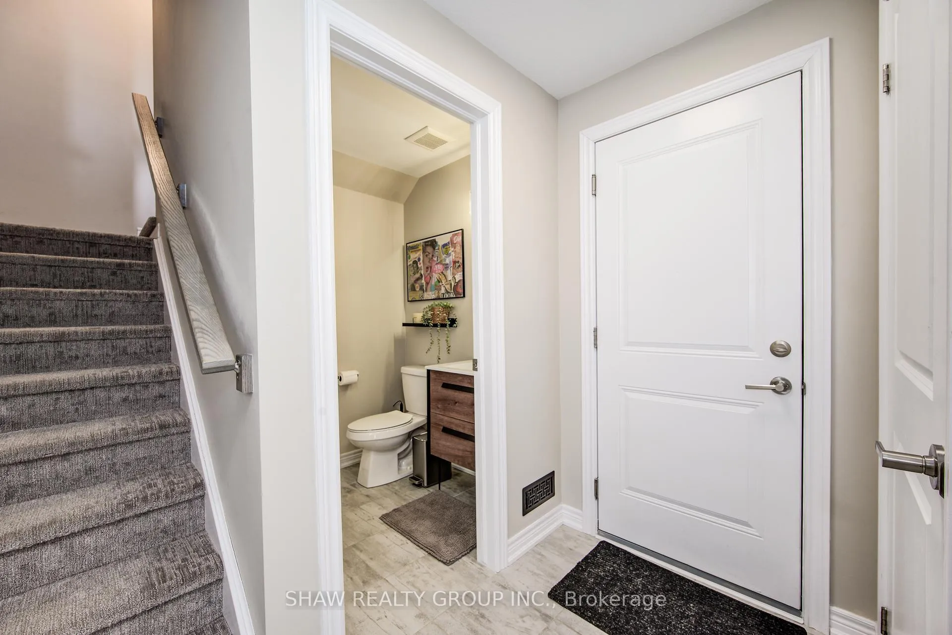 Photo 9 of Unit 18, 100 Hollywood Court, Cambridge — HOMEH