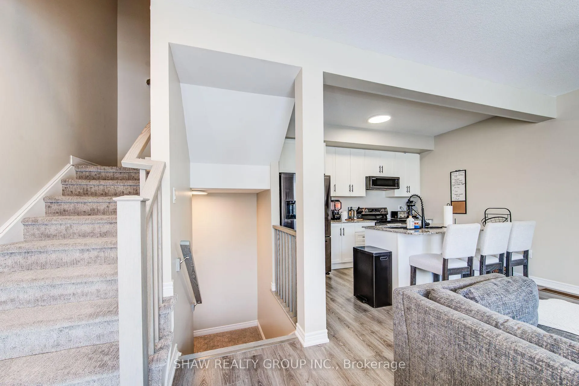 Photo 11 of Unit 18, 100 Hollywood Court, Cambridge — HOMEH