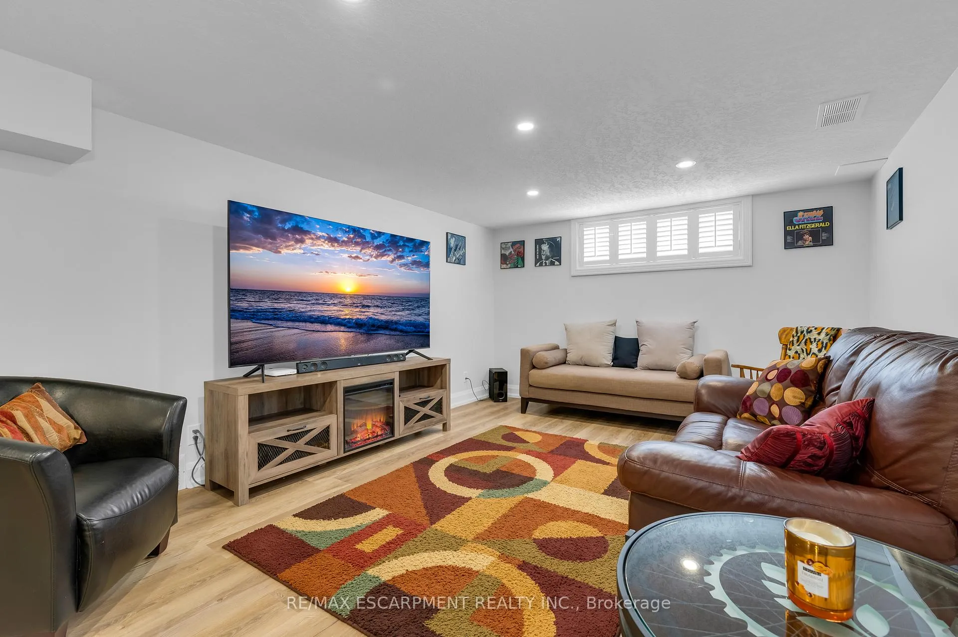Photo 27 of 83 Dorchester Drive, Grimsby, Grimsby Escarpment — HOMEH