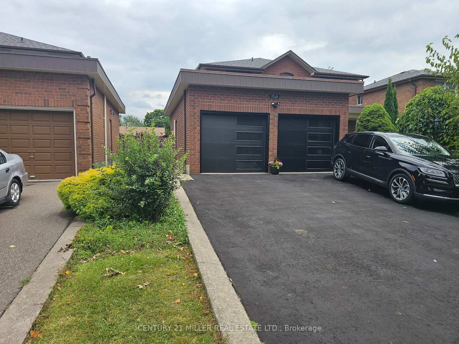 Photo 2 of Unit Basemen, 156 Beechnut Road, Vaughan, West Woodbridge — HOMEH