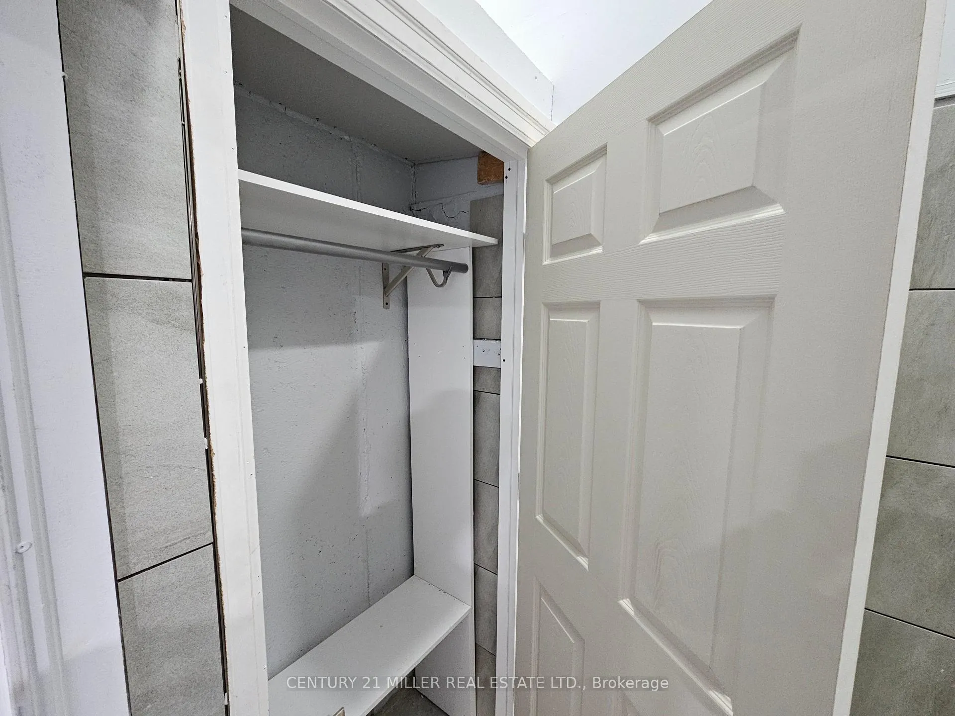 Photo 10 of Unit Basemen, 156 Beechnut Road, Vaughan, West Woodbridge — HOMEH