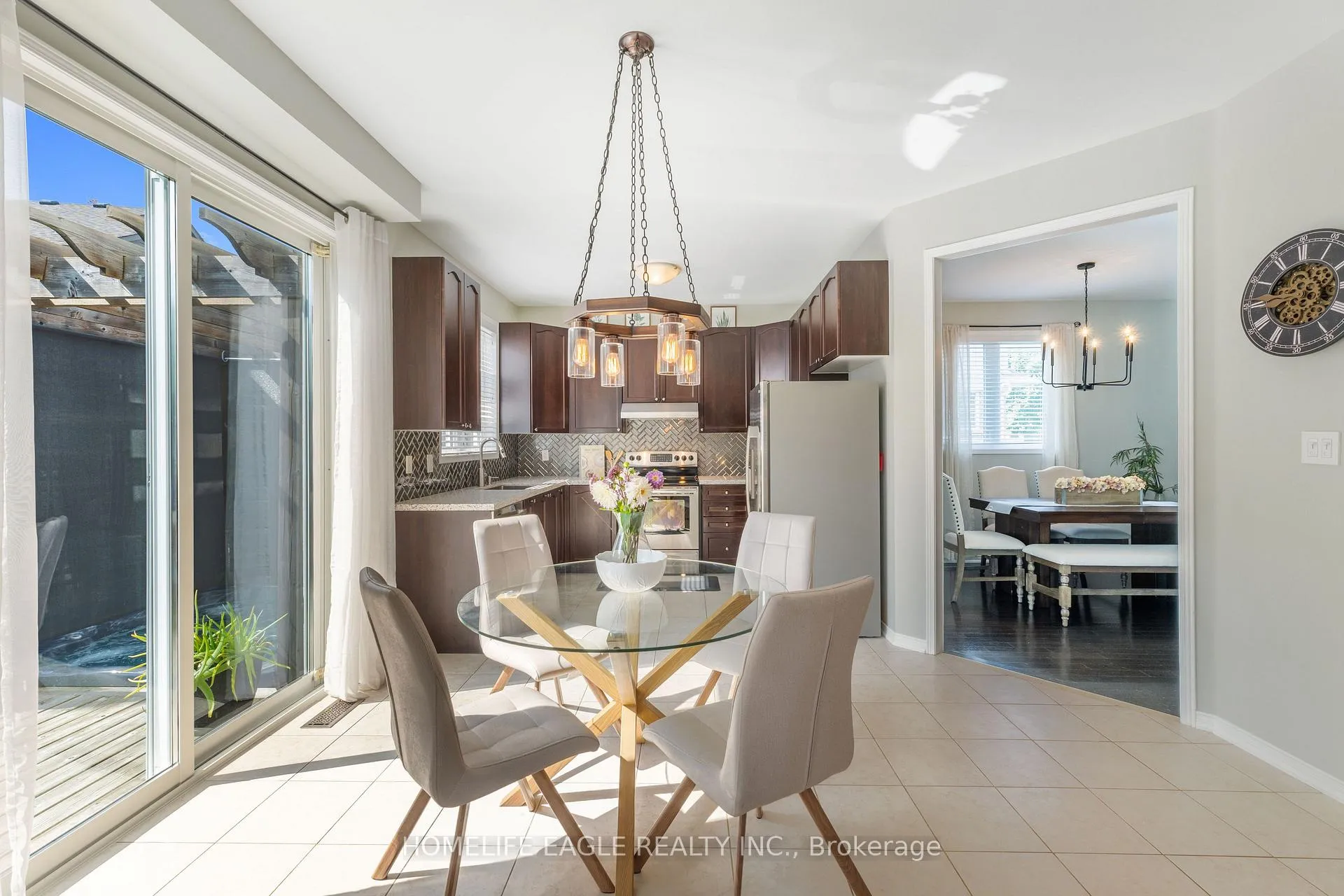 Photo 16 of 91 Eclipse Place, Oshawa, Windfields — HOMEH