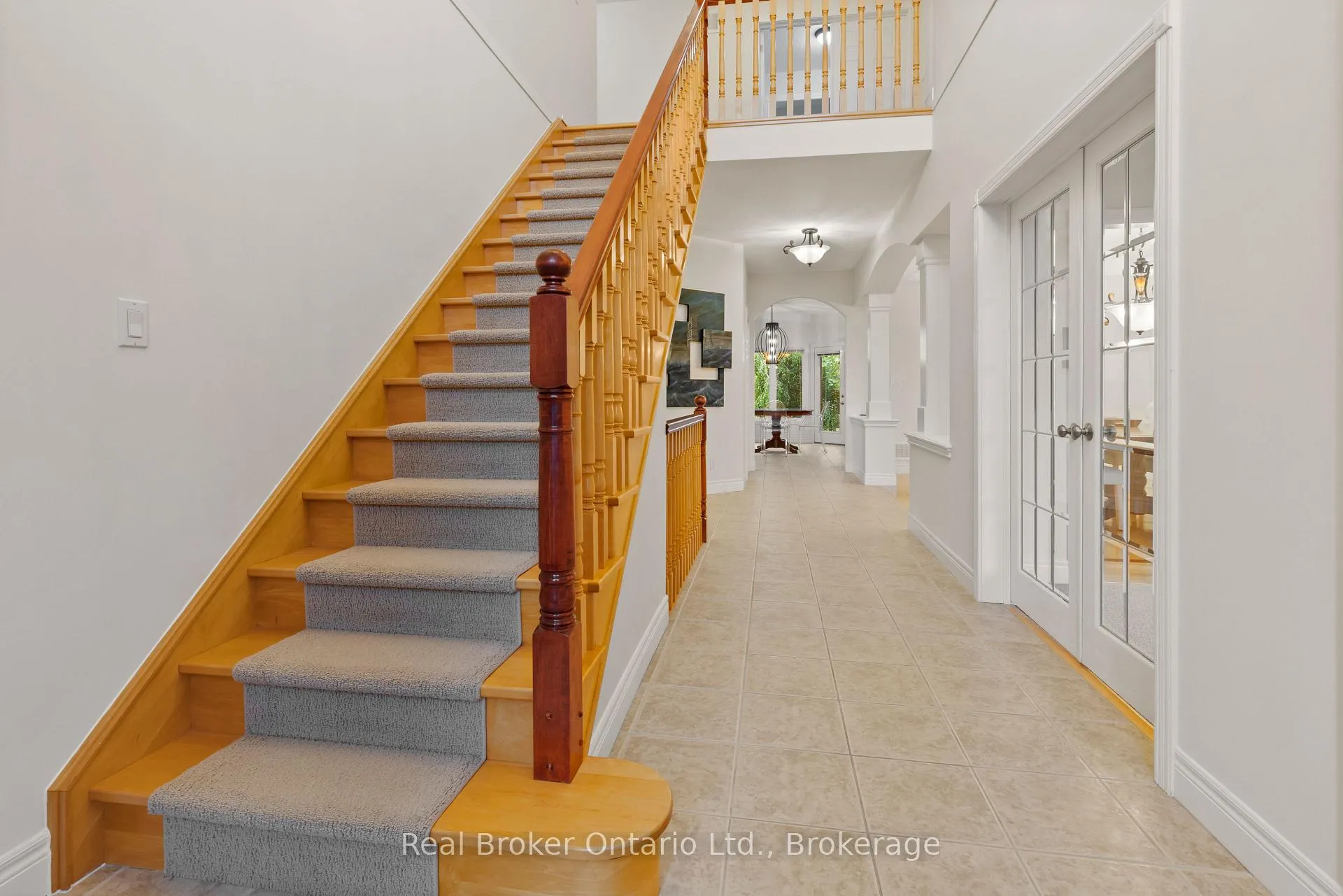 Photo 17 of 45 Pioneer Tower Crescent, Kitchener — HOMEH