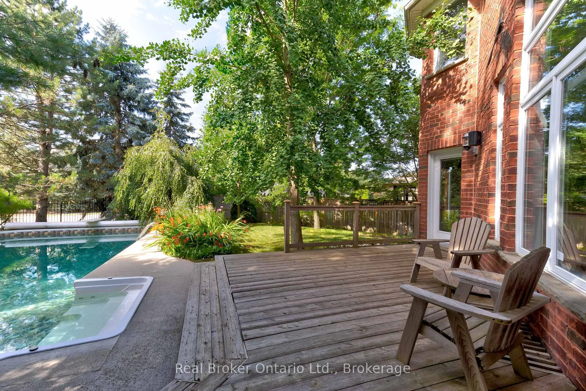 Photo 31 of 45 Pioneer Tower Crescent, Kitchener — HOMEH