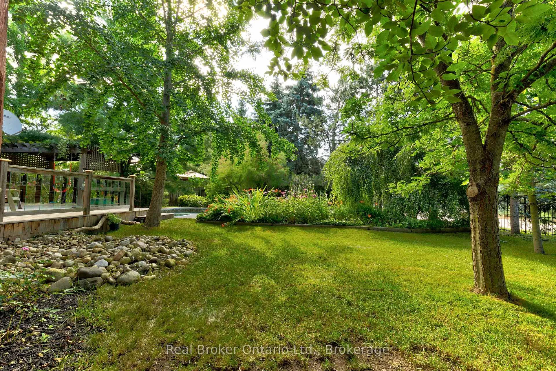 Photo 40 of 45 Pioneer Tower Crescent, Kitchener — HOMEH