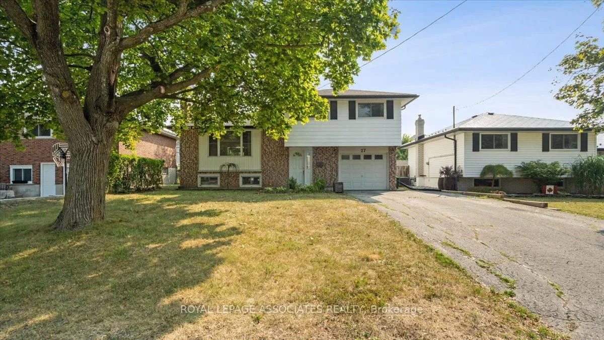 Front of 27 Janlyn Crescent