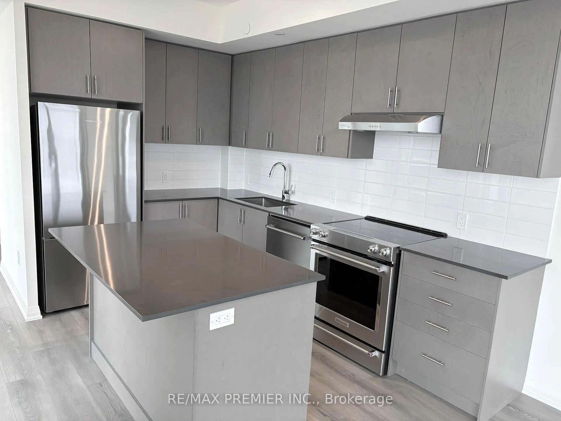 Photo 2 of Unit 1909, 8960 Jane Street S, Vaughan, Concord — HOMEH