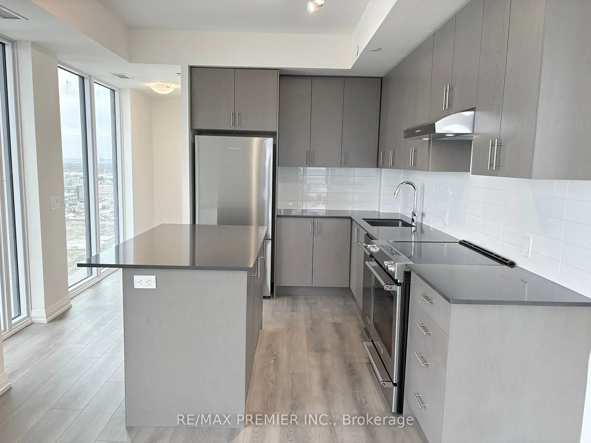 Photo 3 of Unit 1909, 8960 Jane Street S, Vaughan, Concord — HOMEH