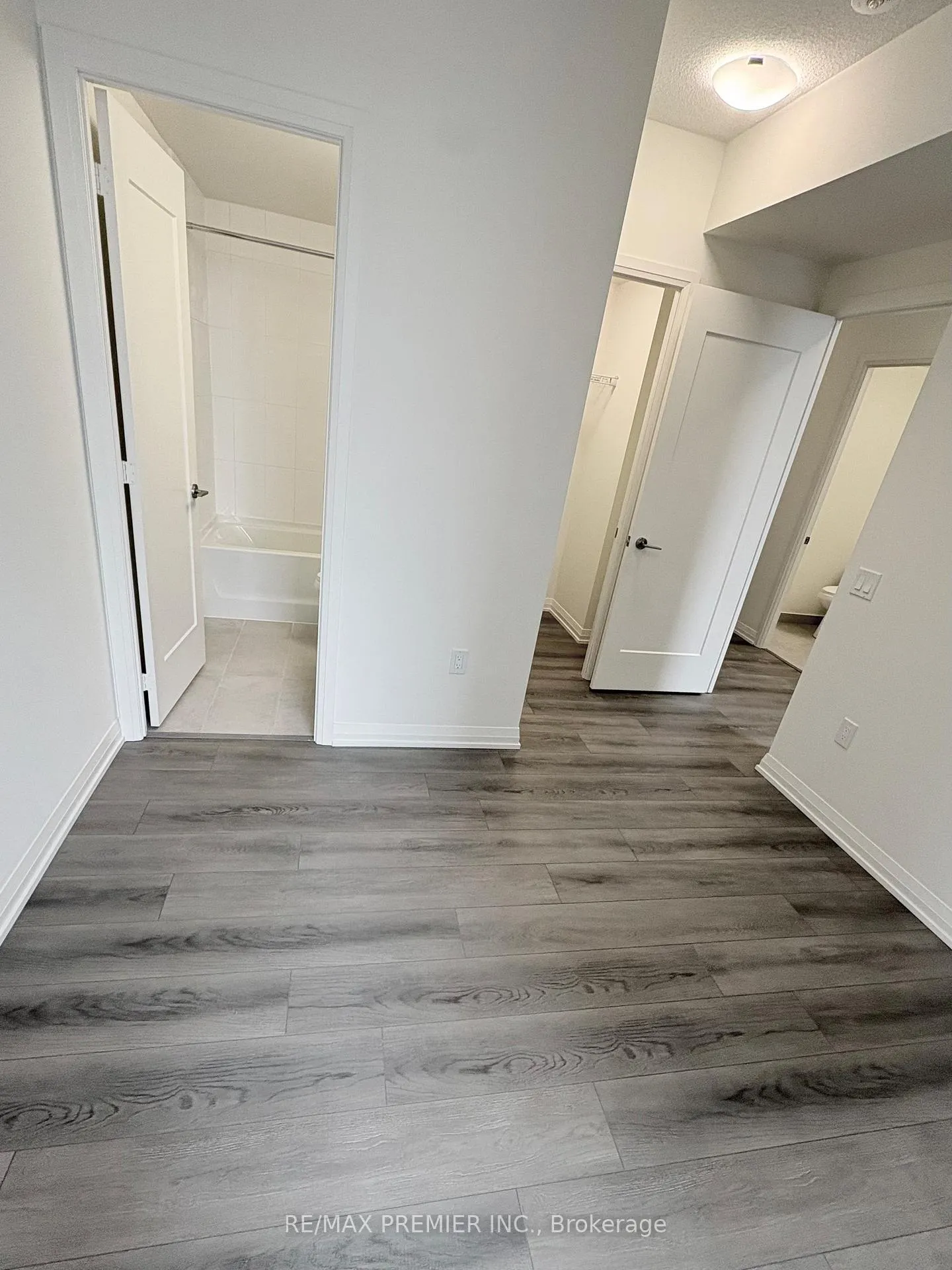 Photo 7 of Unit 1909, 8960 Jane Street S, Vaughan, Concord — HOMEH