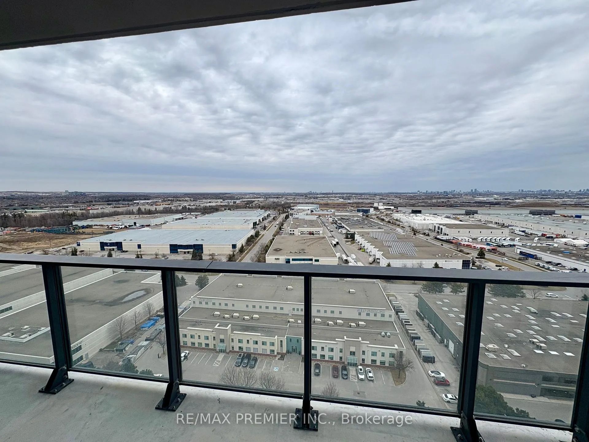 Photo 8 of Unit 1909, 8960 Jane Street S, Vaughan, Concord — HOMEH