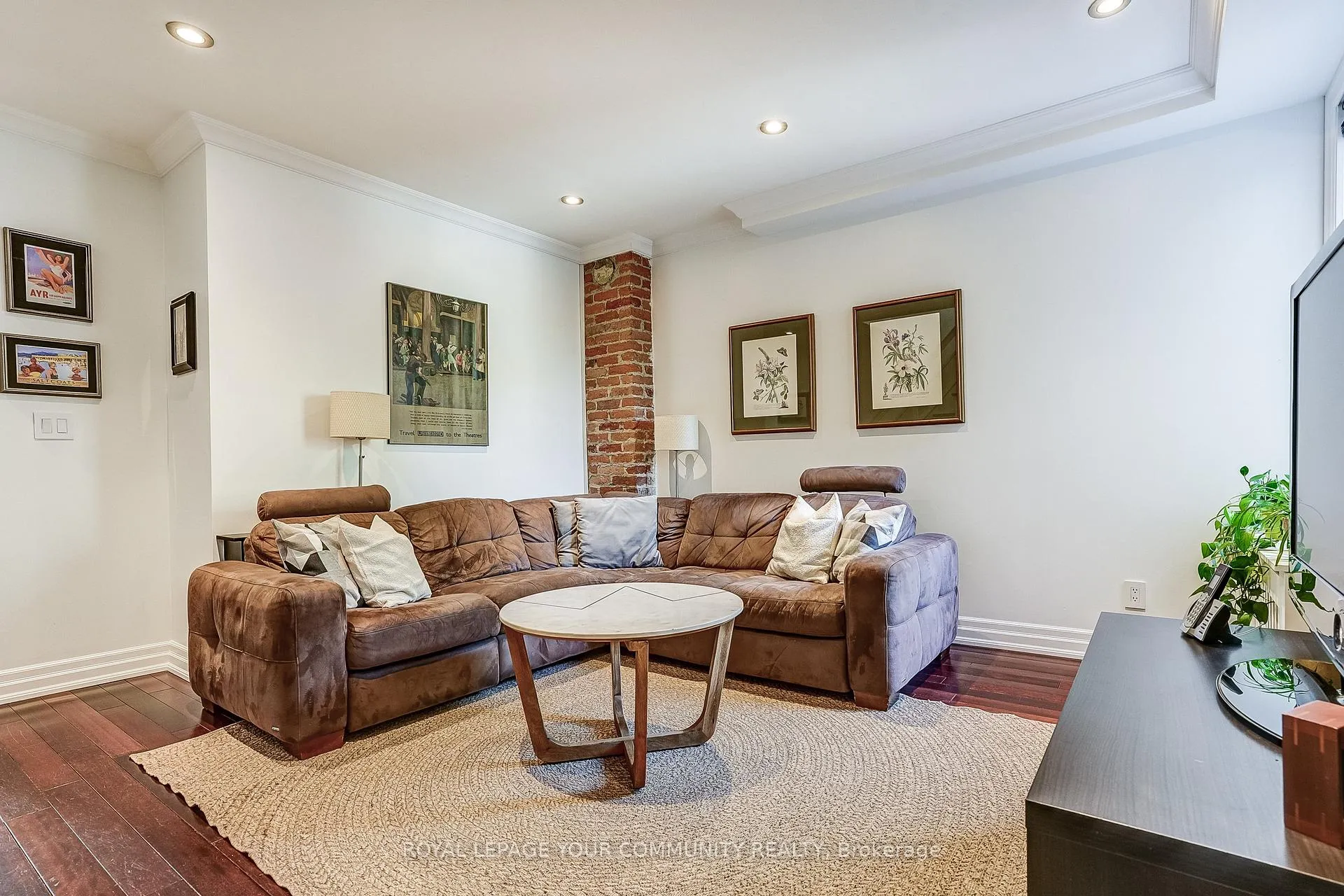 Photo 22 of 13 Howland Road, Toronto, North Riverdale — HOMEH