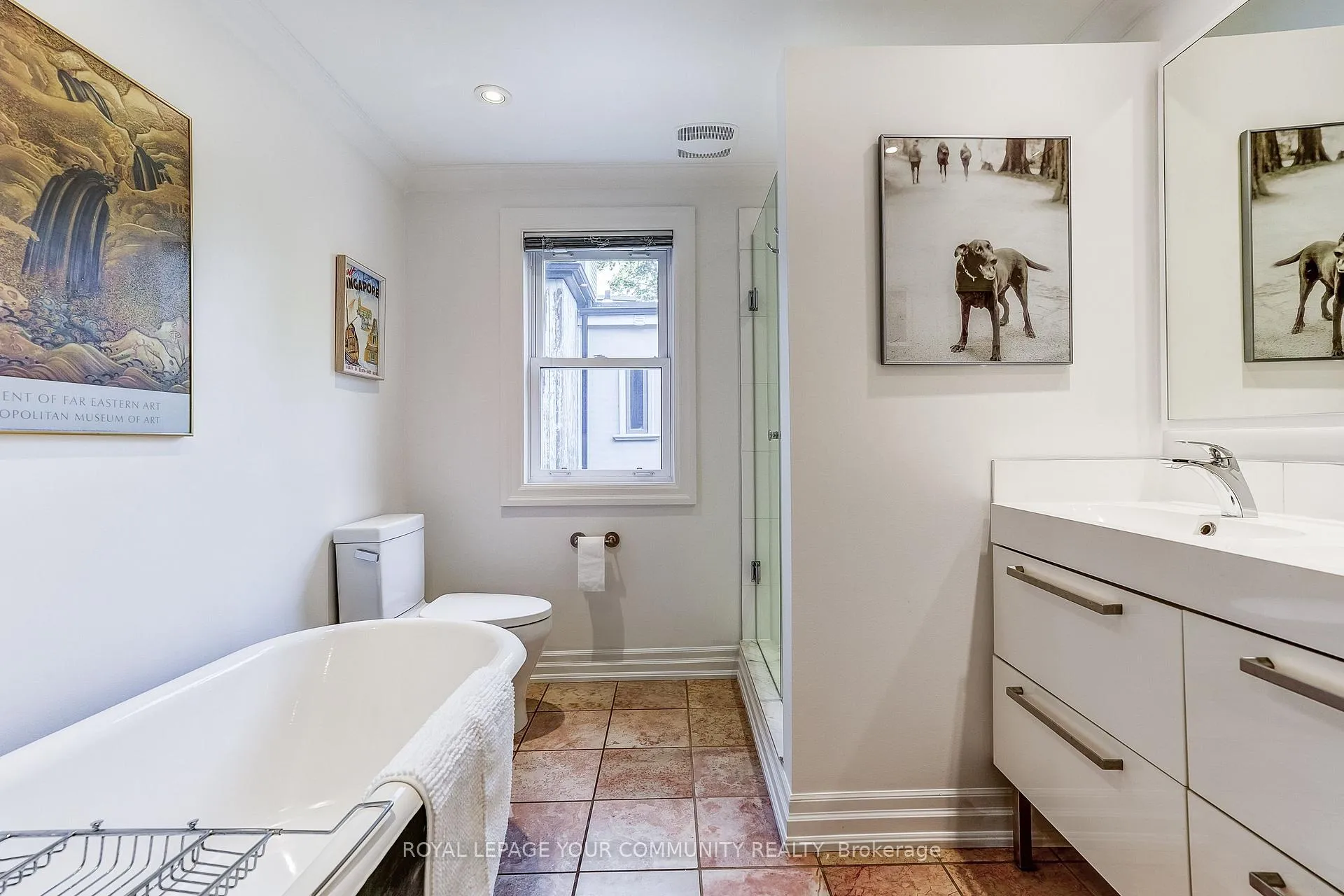 Photo 26 of 13 Howland Road, Toronto, North Riverdale — HOMEH