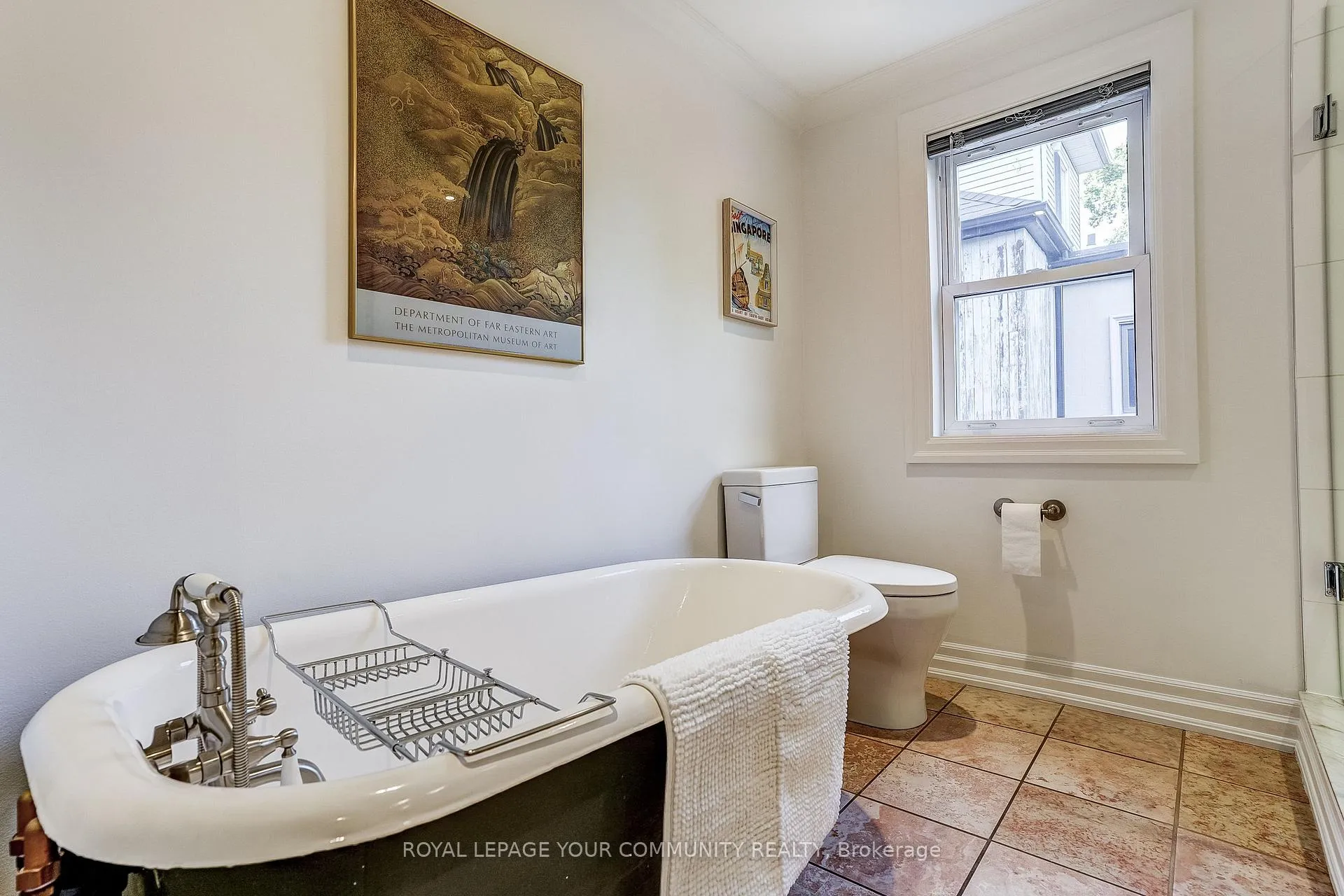 Photo 27 of 13 Howland Road, Toronto, North Riverdale — HOMEH