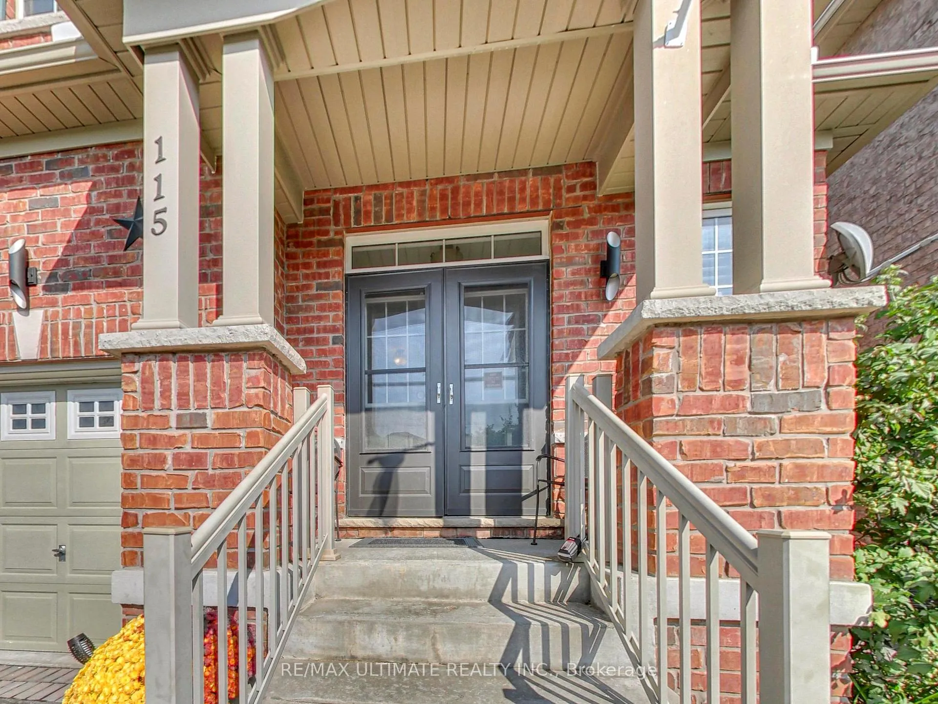 Photo 2 of 115 Pedwell Street, Clarington, Newcastle — HOMEH