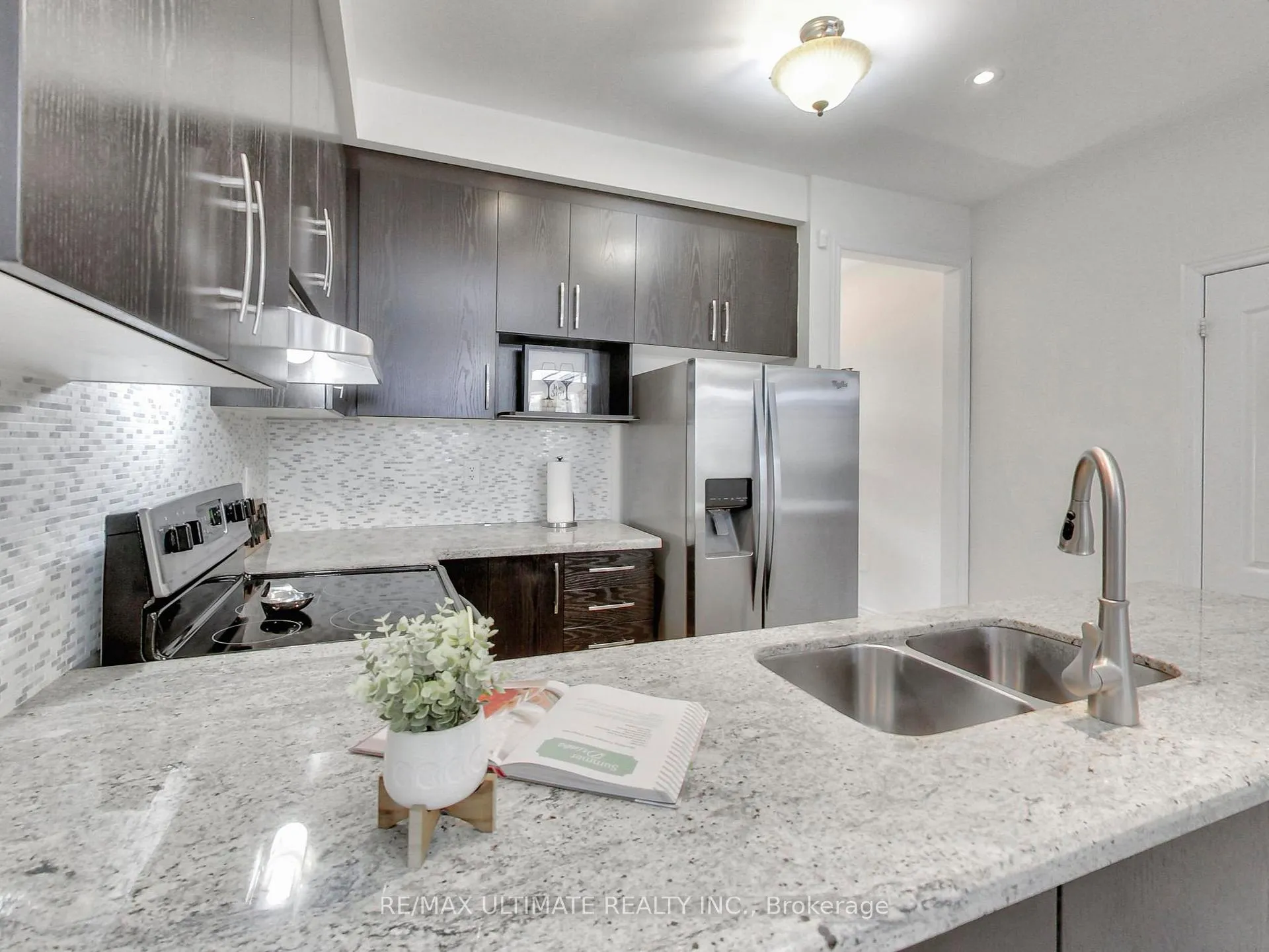 Photo 10 of 115 Pedwell Street, Clarington, Newcastle — HOMEH