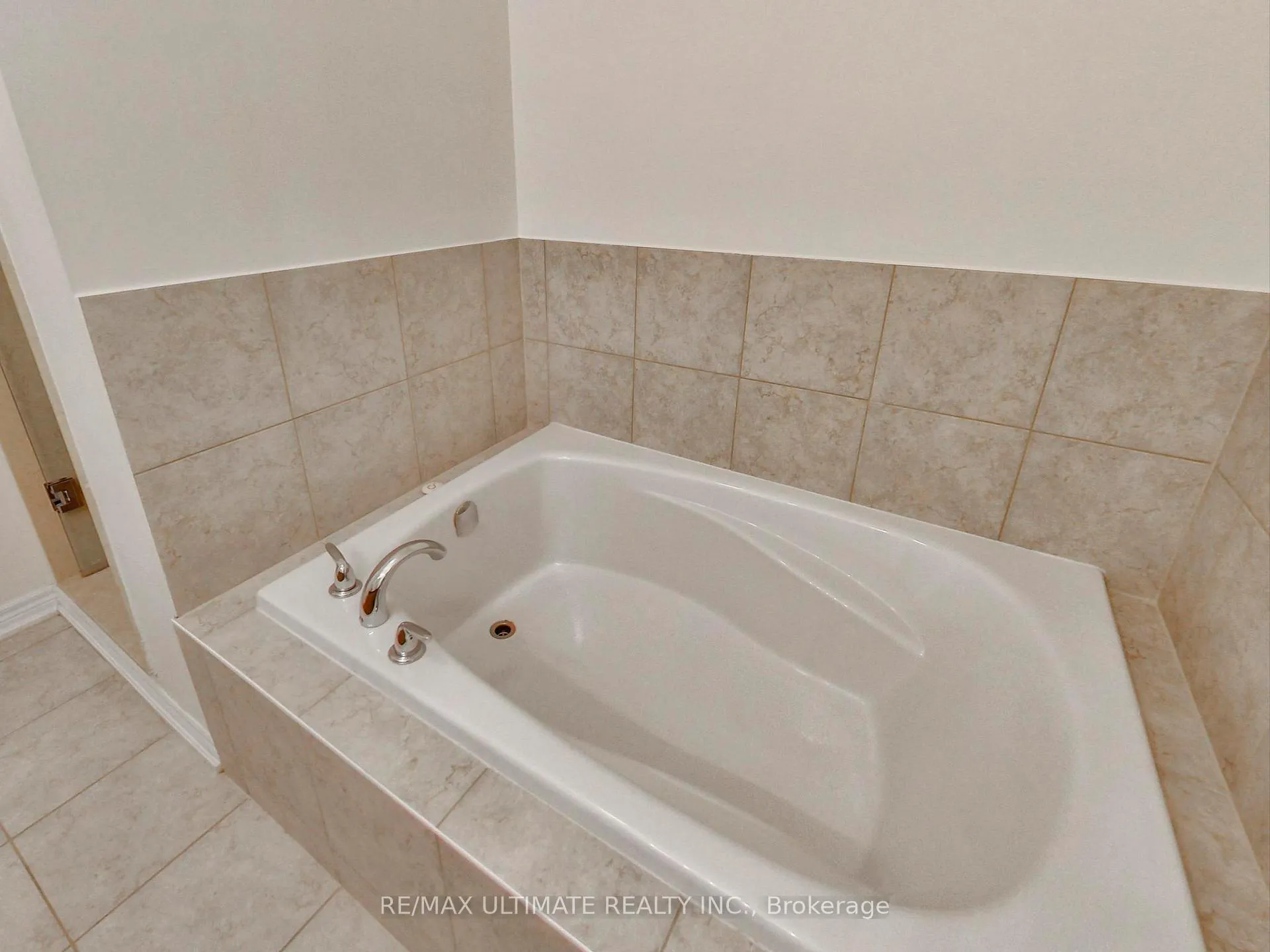 Photo 17 of 115 Pedwell Street, Clarington, Newcastle — HOMEH