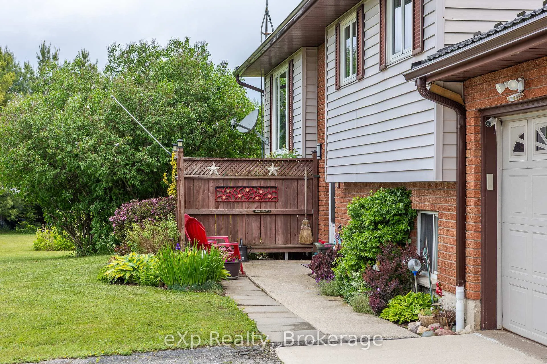 Photo 4 of 752791 75 Side Road, Southgate — HOMEH