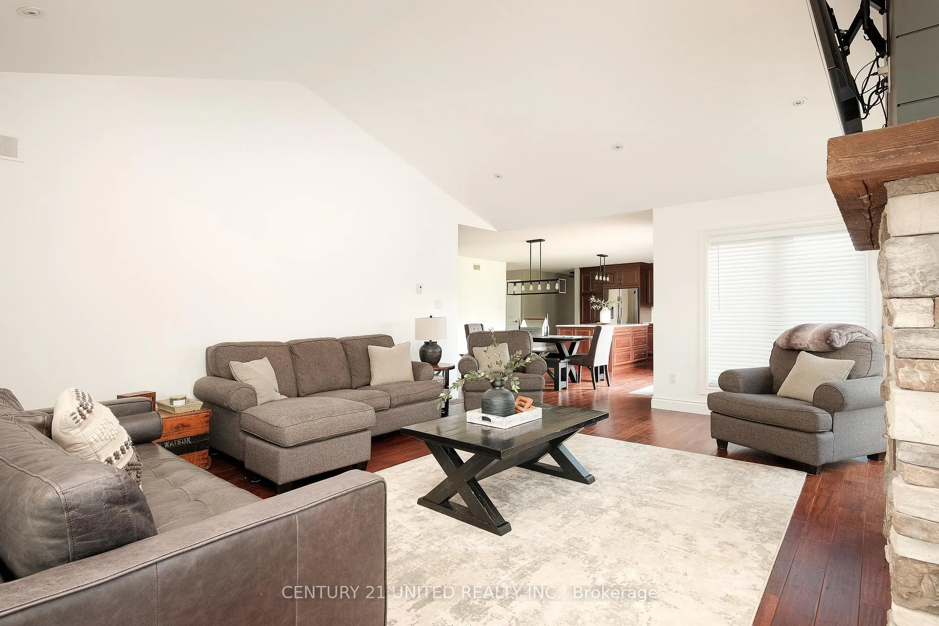 Photo 14 of 1461 11th Line, Selwyn — HOMEH