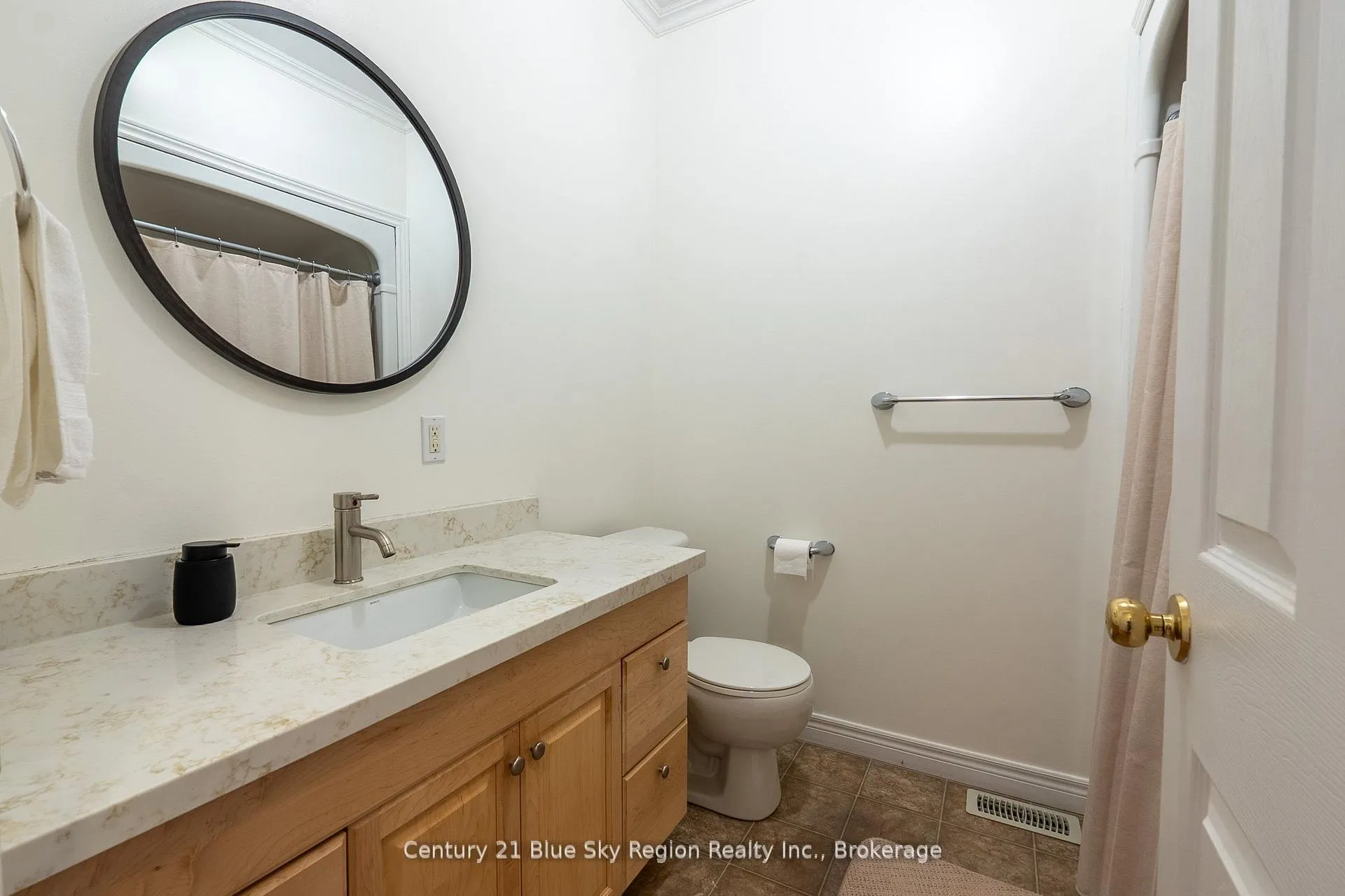 Photo 25 of 161 Golf Course Road, Callander — HOMEH