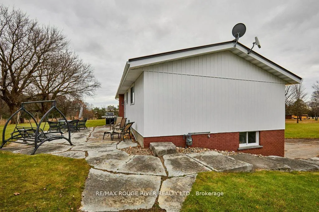 Photo 7 of 5045 Simcoe Street N, Oshawa, Rural Oshawa — HOMEH