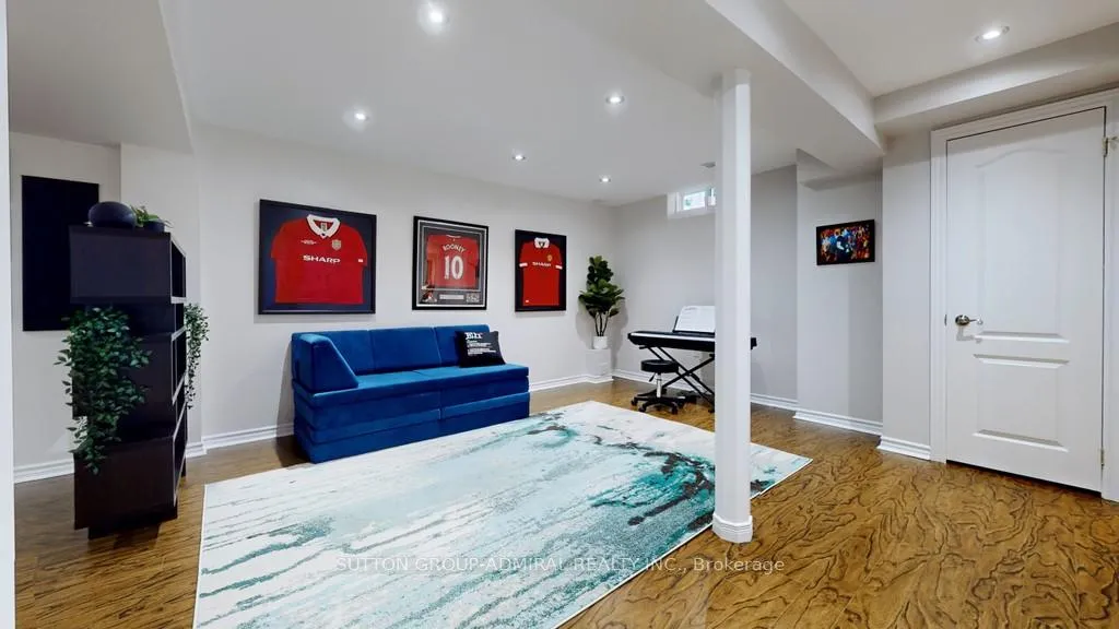 Photo 32 of 25 D'Eva Drive, Vaughan, Patterson — HOMEH
