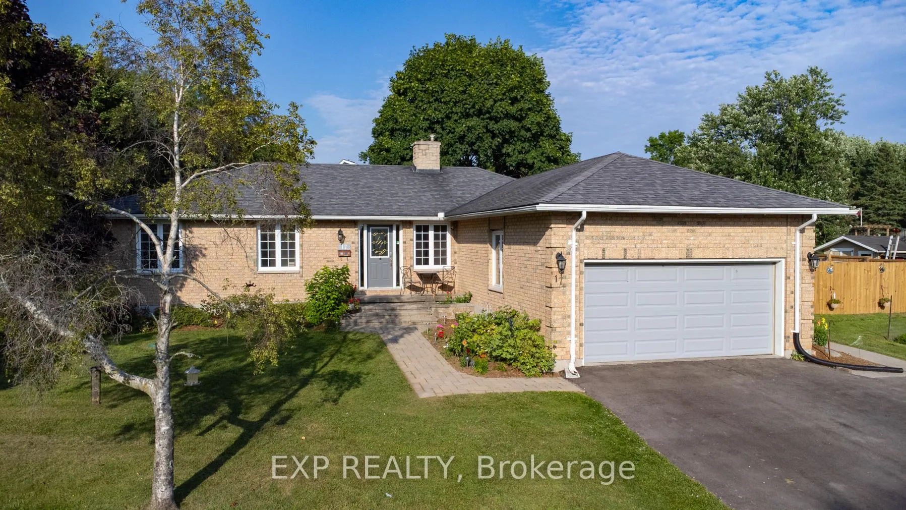 Front of 17 Stoneridge Road
