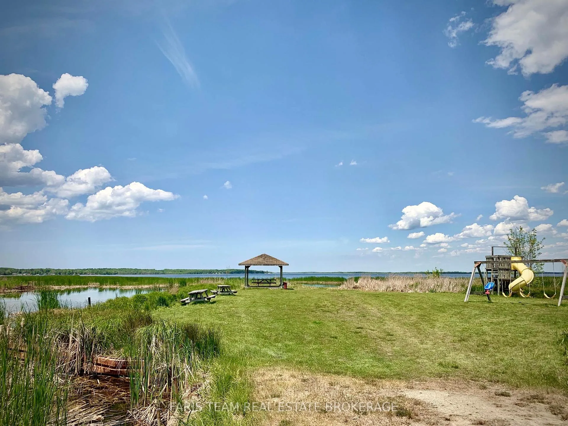 Photo 33 of 7 Delta Drive, Tay, Waubaushene — HOMEH