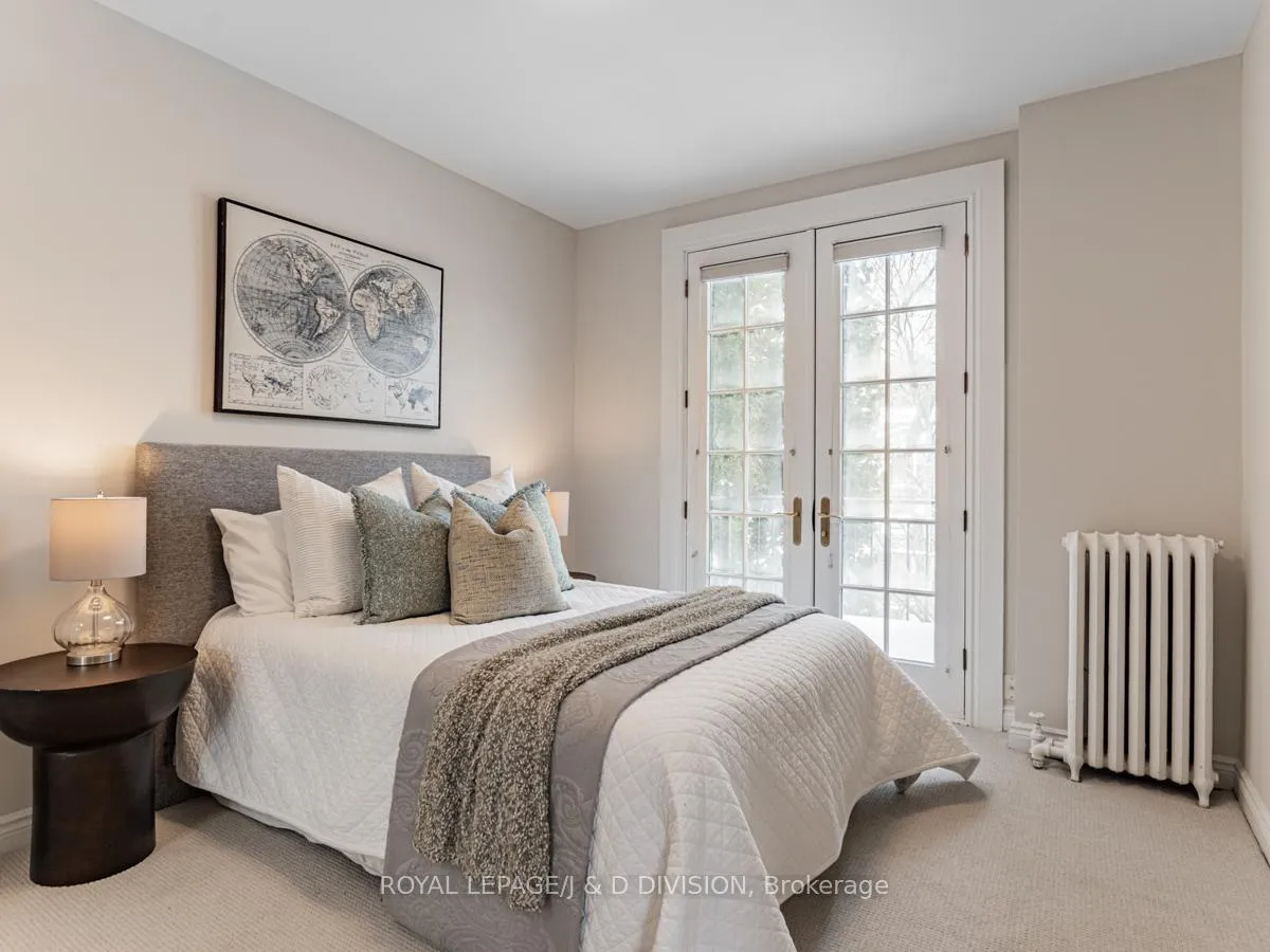 Photo 16 of 12 McMaster Avenue, Toronto, Casa Loma — HOMEH