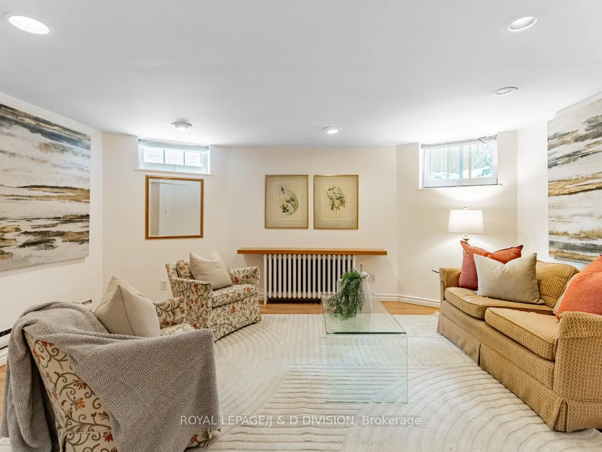 Photo 21 of 12 McMaster Avenue, Toronto, Casa Loma — HOMEH