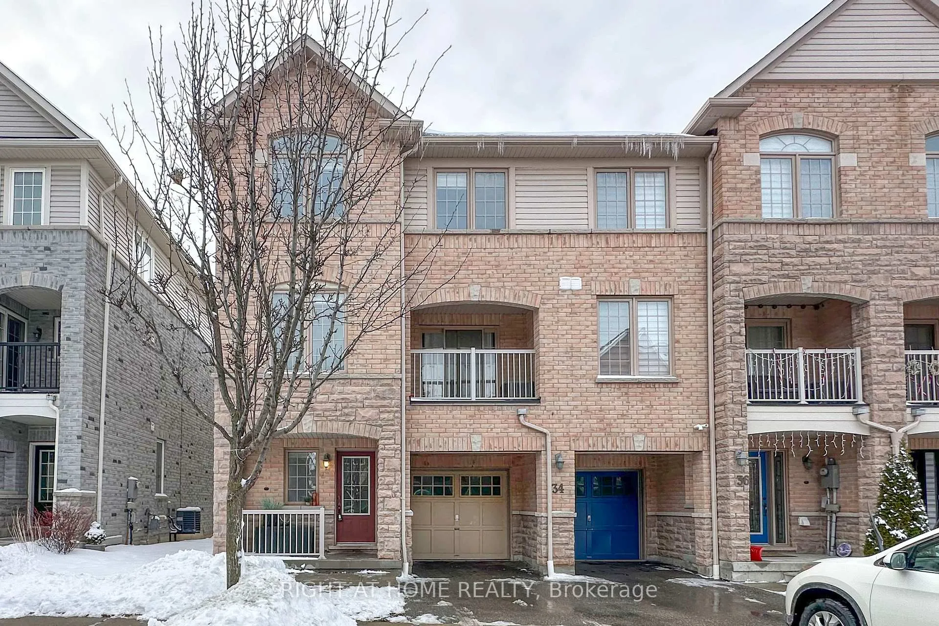 Photo 2 of 34 Clowes Street, Ajax, Central East — HOMEH