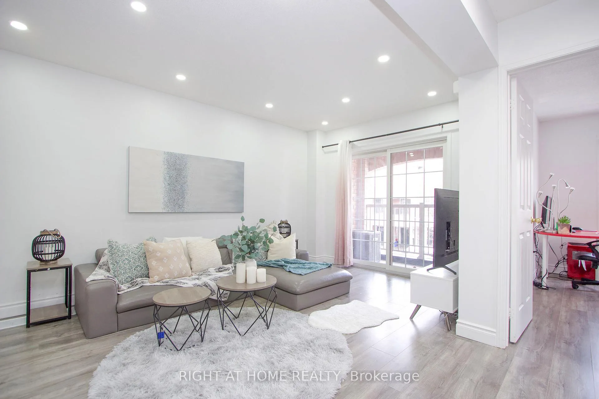 Photo 8 of 34 Clowes Street, Ajax, Central East — HOMEH
