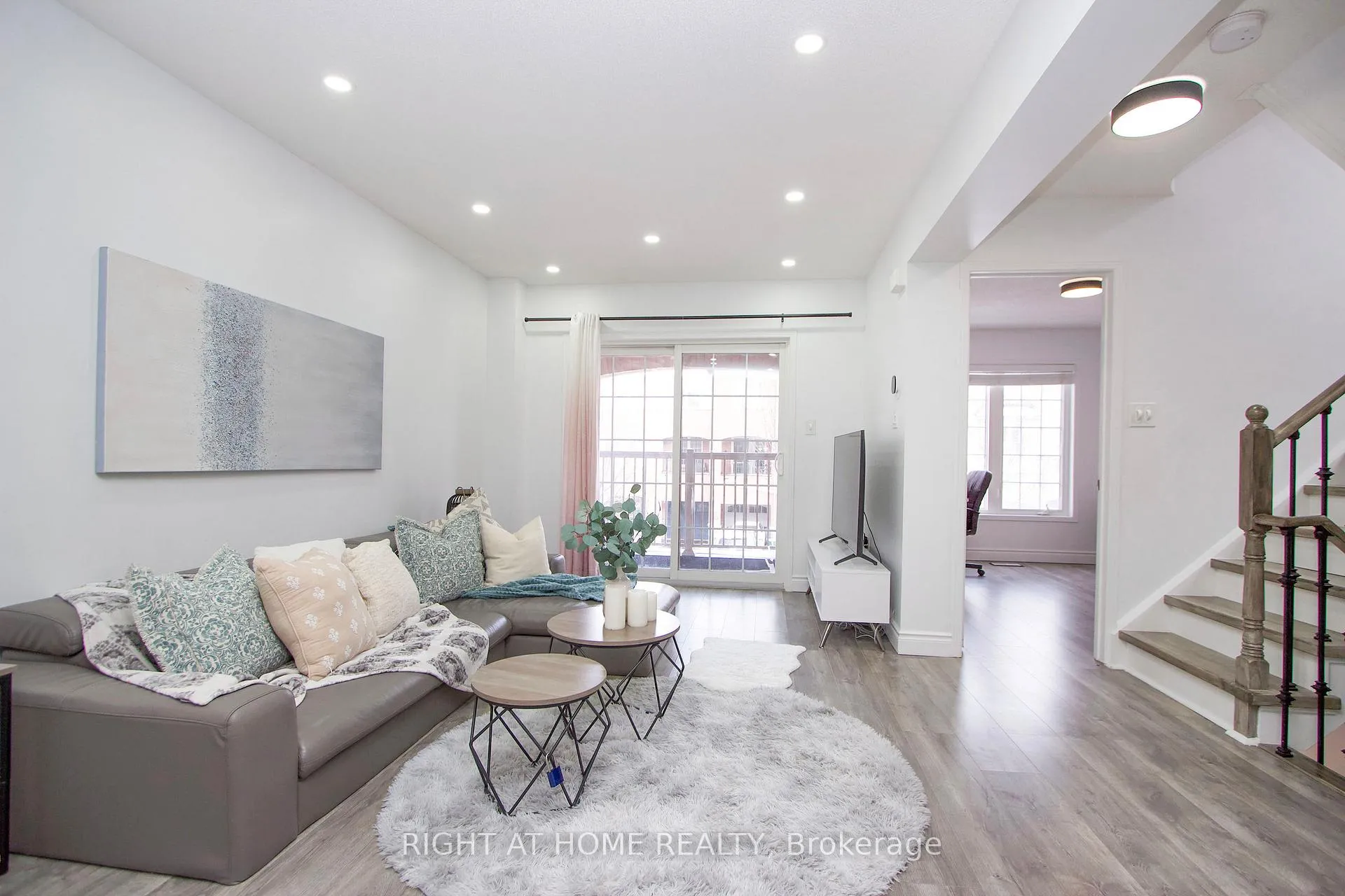 Photo 9 of 34 Clowes Street, Ajax, Central East — HOMEH