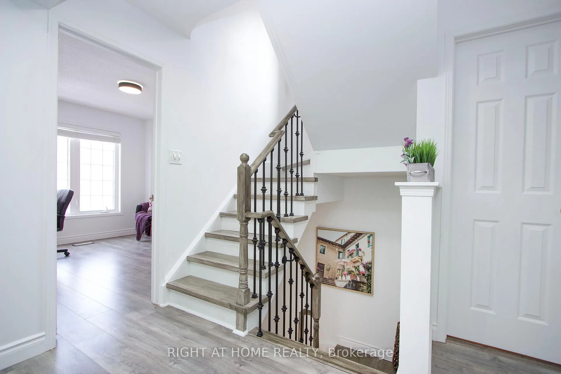 Photo 12 of 34 Clowes Street, Ajax, Central East — HOMEH