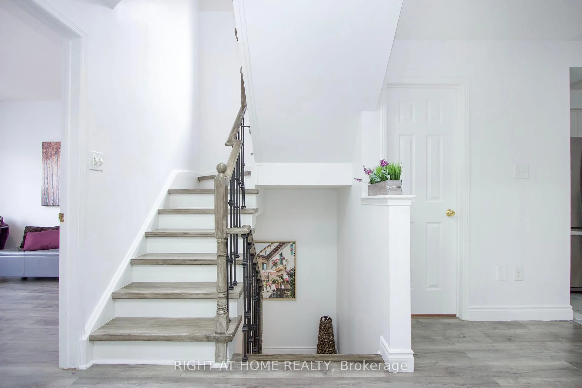 Photo 14 of 34 Clowes Street, Ajax, Central East — HOMEH